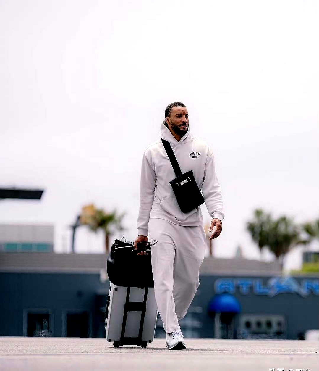 九游会登录入口-关于尤文图斯观众热烈欢呼！，库里迎来七赛季出色发挥比赛高潮迭起的信息